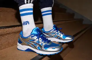 Loading the media file...