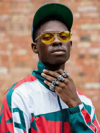 Loading the media file...